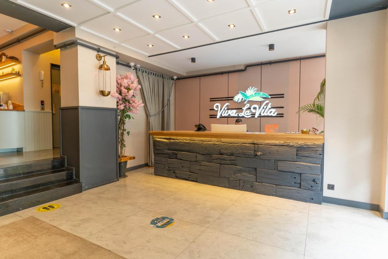 Viva La Vita Hotel Smirne Esterno foto