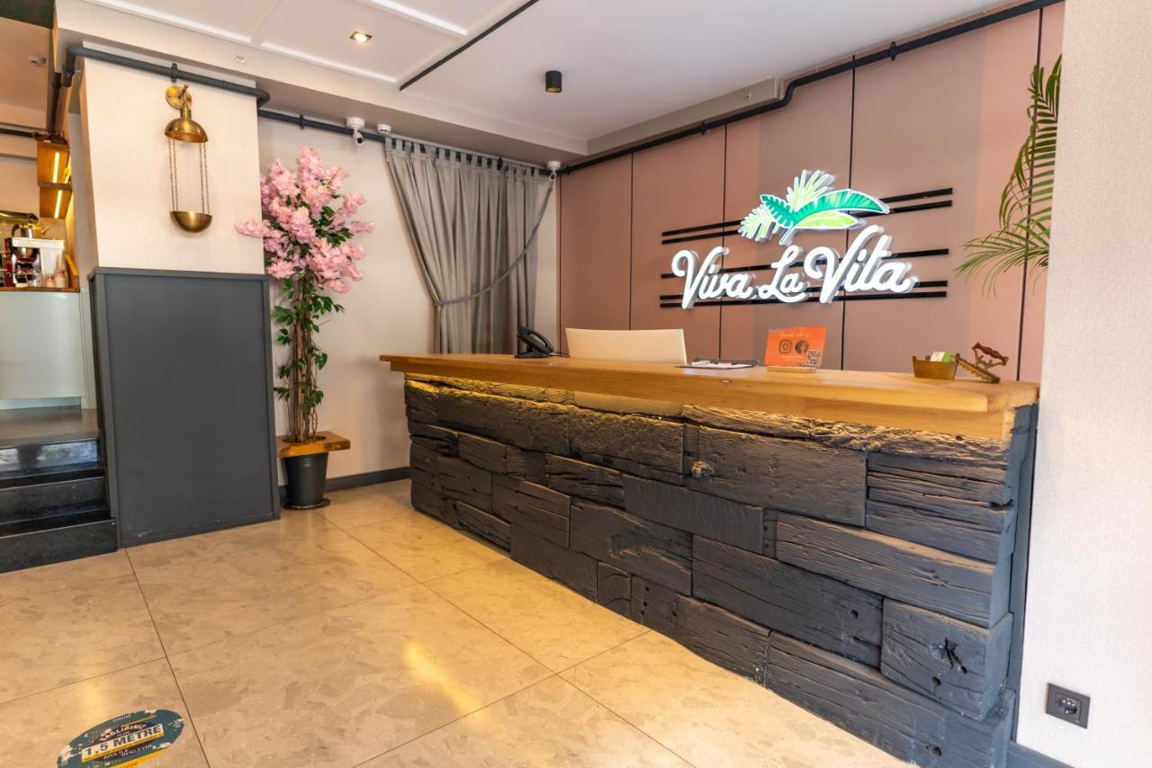 Viva La Vita Hotel Smirne Esterno foto